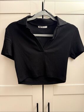 Zara Black Ribbed Polo Crop Tee
